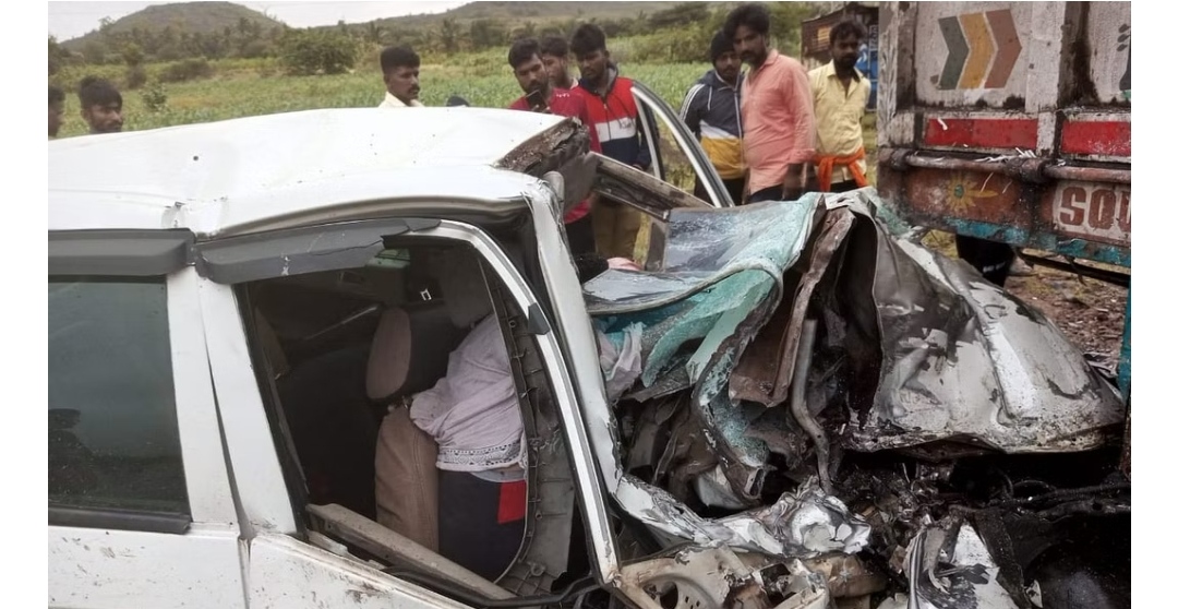 ಭೀಕರ ಅಪಘಾತ: ತುಮಕೂರಿನ ನಾಲ್ವರು ಸಾವು